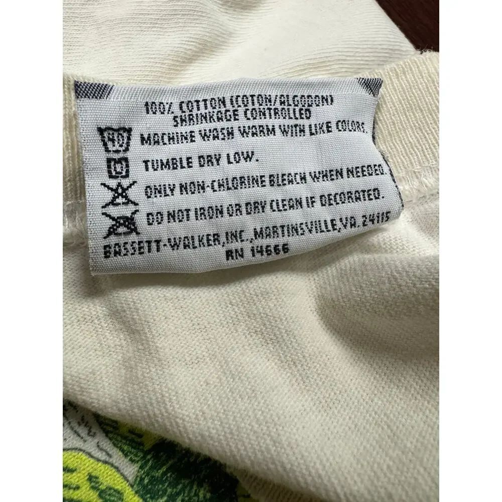 Vintage 1996 Lee USA Made Gring’s Mill Run Tee Fade Distressed Graphic - Picture 3 of 5